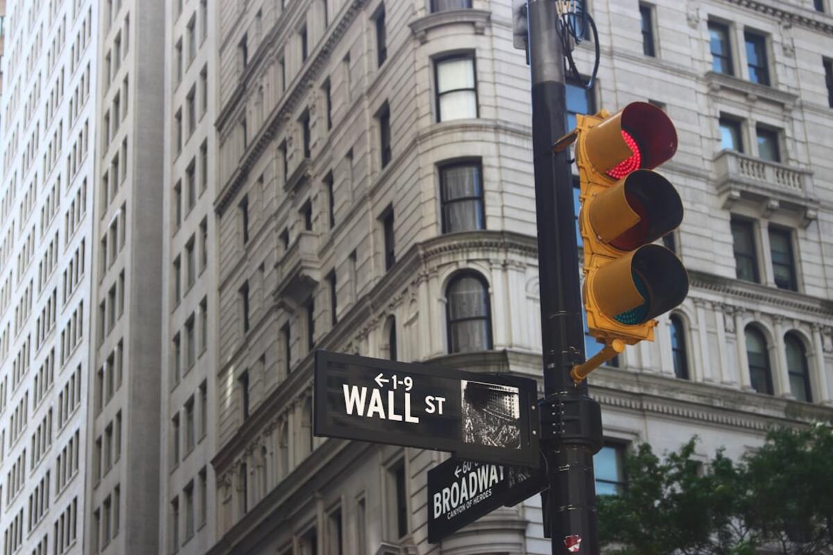 Target Maturity Treasury ETFs: Build a Bullet Bond Ladder for 2026–2033